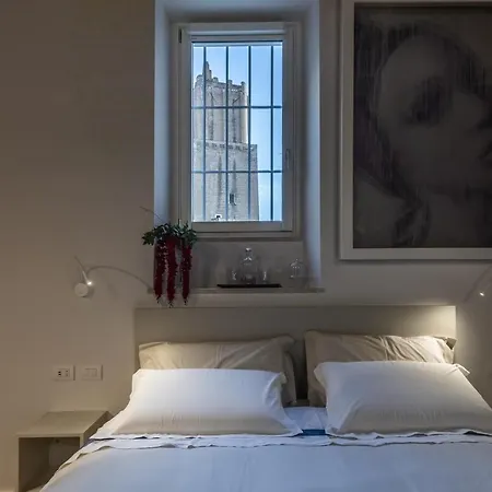 Trevi Steps Guest house