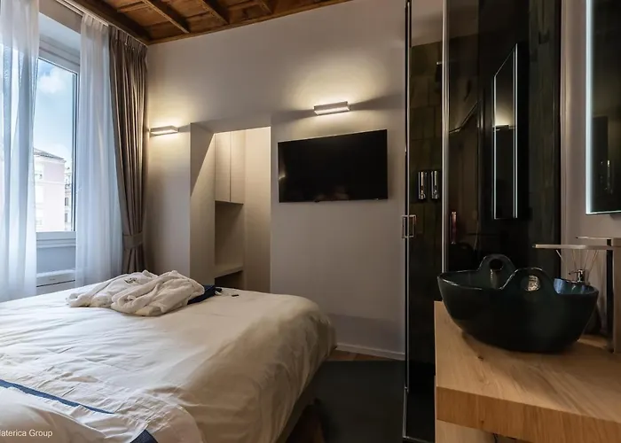 Trevi Steps Guest house 4*